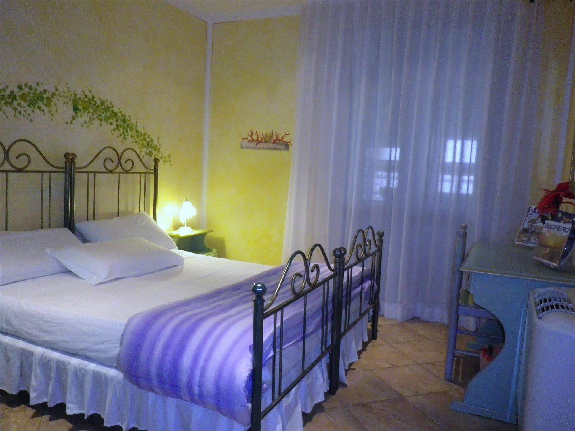 Elisart Guest House Alguer Exterior foto
